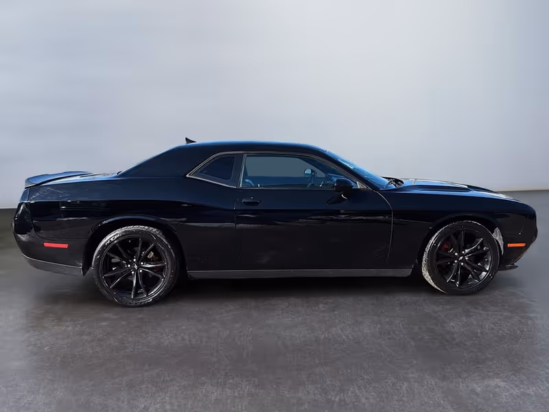 2018 Dodge Challenger SXT Plus
