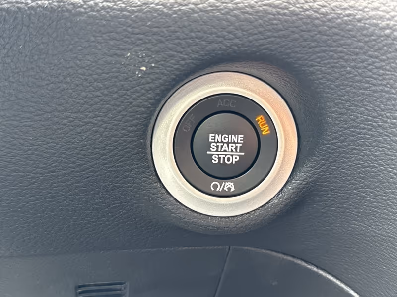 2024 Chrysler Pacifica Hybrid Premium S Appearance