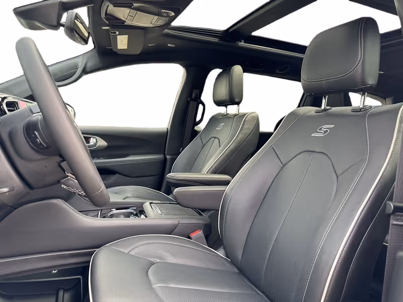 2024 Chrysler Pacifica Hybrid Premium S Appearance