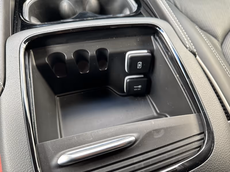 2024 Chrysler Pacifica Hybrid Premium S Appearance