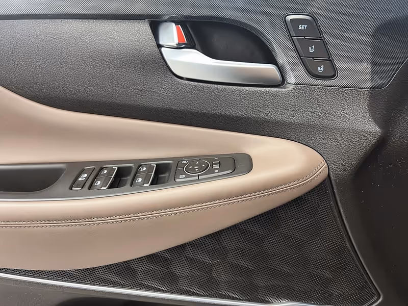 2022 Hyundai Santa Fe Plug-In Hybrid Luxury