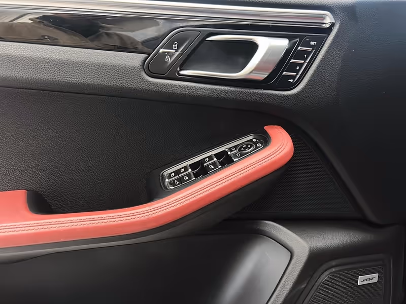 2019 Porsche Macan S