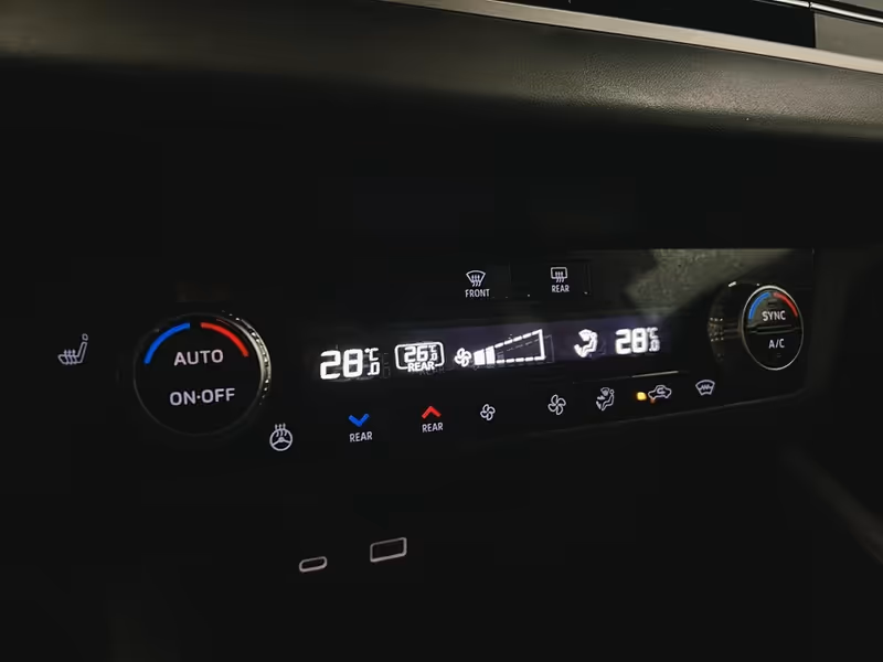 2025 Mitsubishi Outlander Plug-In Hybrid