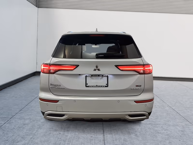 2025 Mitsubishi Outlander Plug-In Hybrid