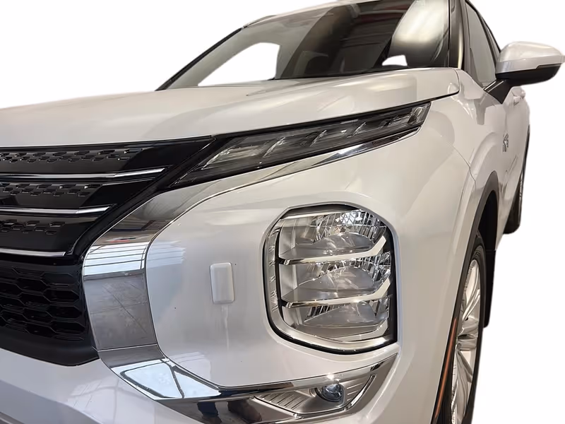 2025 Mitsubishi Outlander Plug-In Hybrid