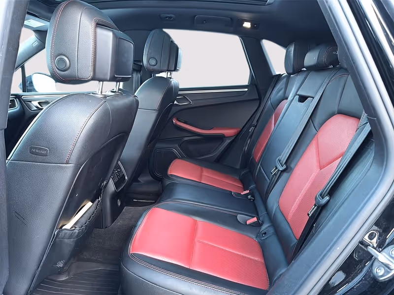 2018 Porsche Macan Sport Edition