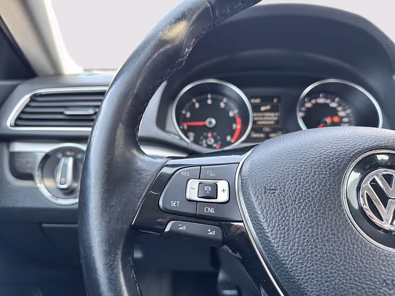 2019 Volkswagen Passat Wolfsburg Edition