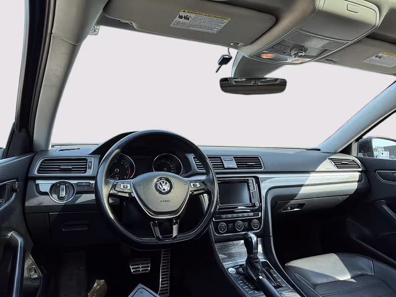 2019 Volkswagen Passat Wolfsburg Edition