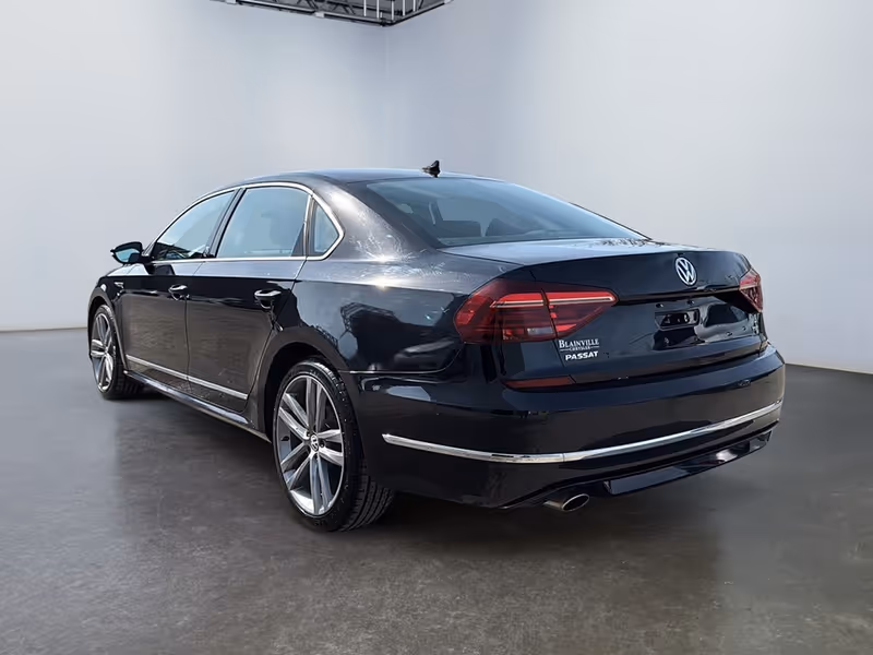 2019 Volkswagen Passat Wolfsburg Edition