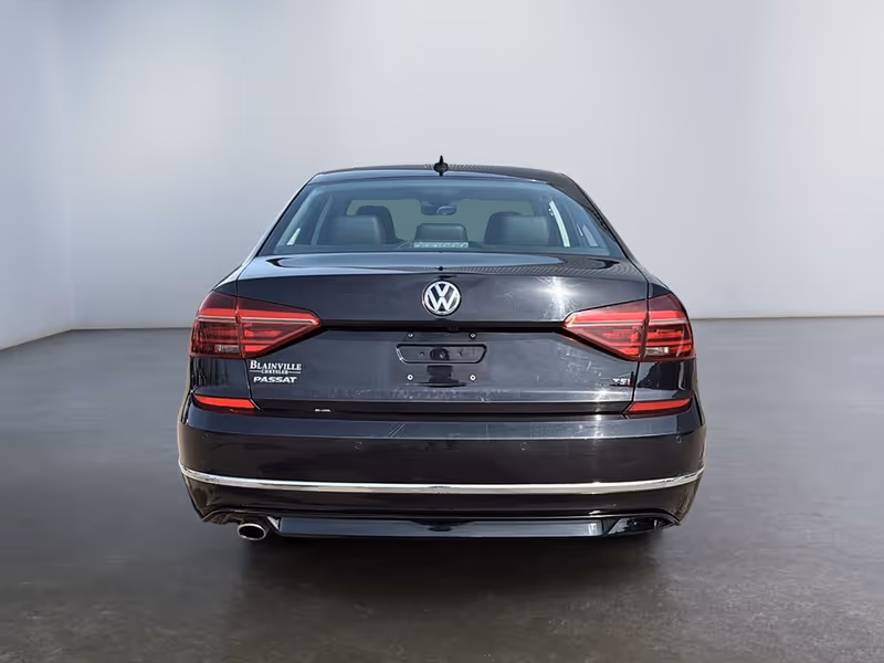 2019 Volkswagen Passat Wolfsburg Edition