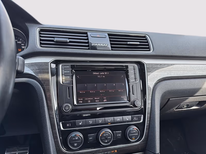 2019 Volkswagen Passat Wolfsburg Edition