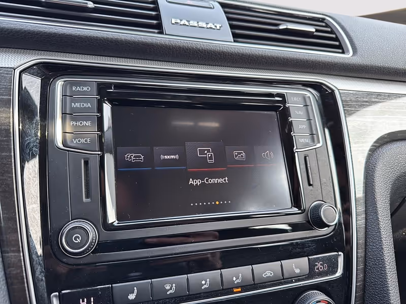 2019 Volkswagen Passat Wolfsburg Edition