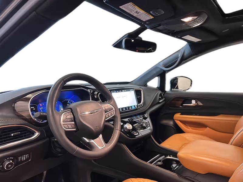 2023 Chrysler Pacifica Hybrid Pinnacle