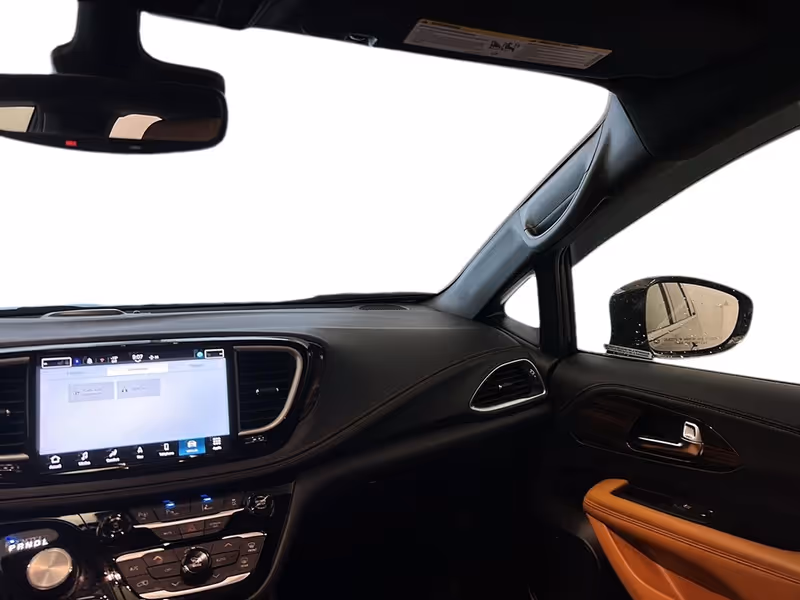 2023 Chrysler Pacifica Hybrid Pinnacle