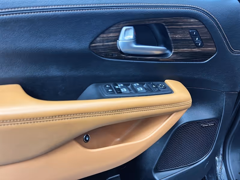 2023 Chrysler Pacifica Hybrid Pinnacle