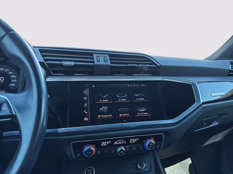 2022 Audi Q3 Komfort