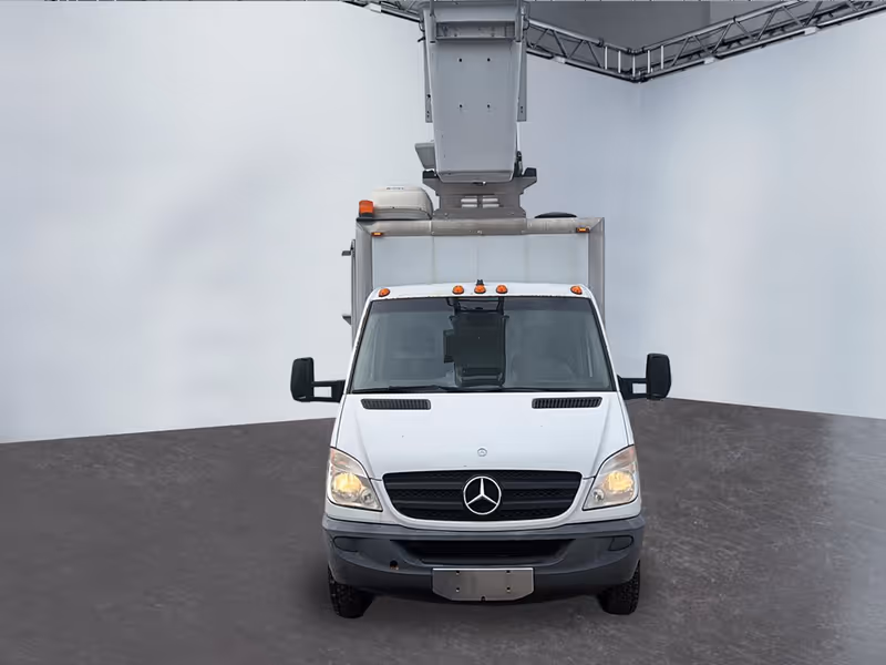 2012 Mercedes-Benz Sprinter Chassis-Cabs 2WD Reg Cab 170" WB