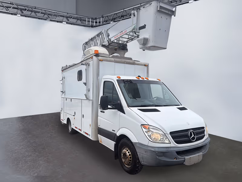 2012 Mercedes-Benz Sprinter Chassis-Cabs 2WD Reg Cab 170" WB