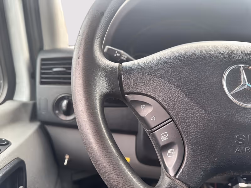 2012 Mercedes-Benz Sprinter Chassis-Cabs 2WD Reg Cab 170" WB