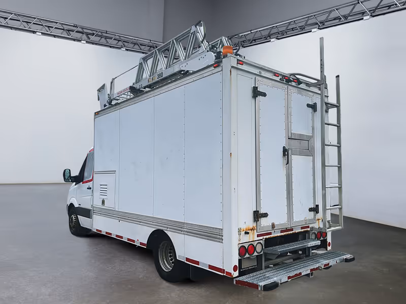 2012 Mercedes-Benz Sprinter Chassis-Cabs 2WD Reg Cab 170" WB