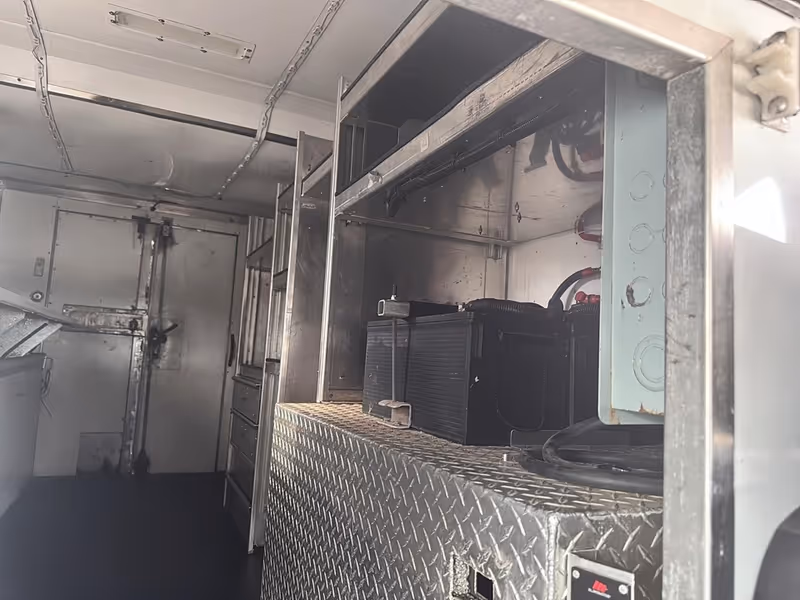 2012 Mercedes-Benz Sprinter Chassis-Cabs 2WD Reg Cab 170" WB