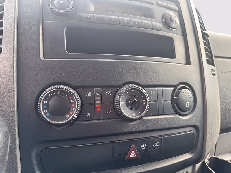 2012 Mercedes-Benz Sprinter Chassis-Cabs 2WD Reg Cab 170" WB