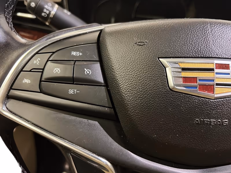 2018 Cadillac XT5 Luxury AWD