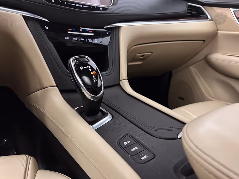 2018 Cadillac XT5 Luxury AWD