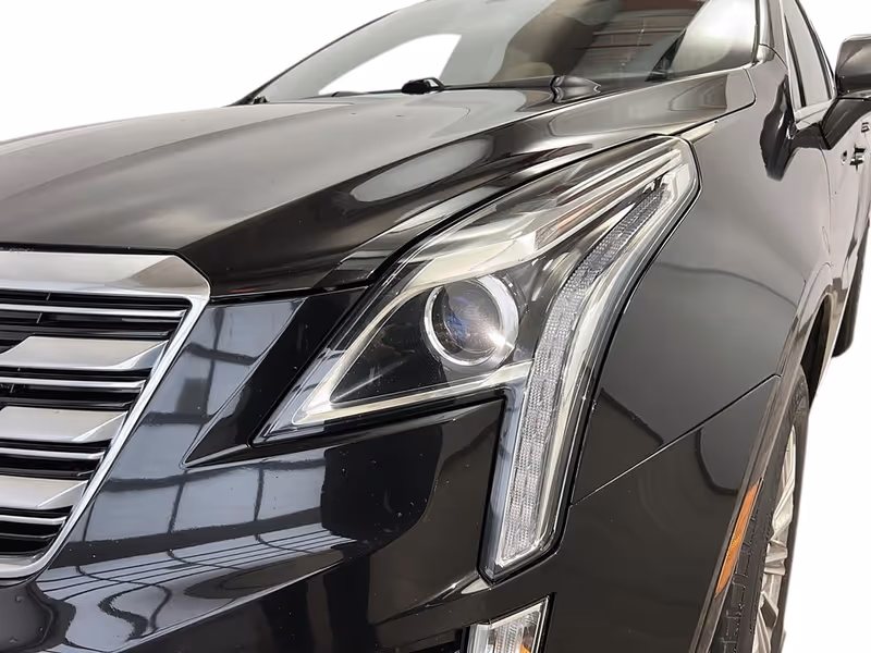 2018 Cadillac XT5 Luxury AWD