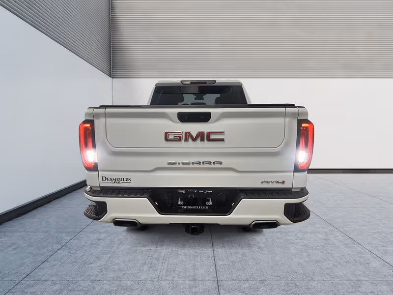 2022 GMC Sierra 1500 AT4