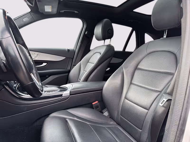 2022 Mercedes-Benz GLC GLC 300