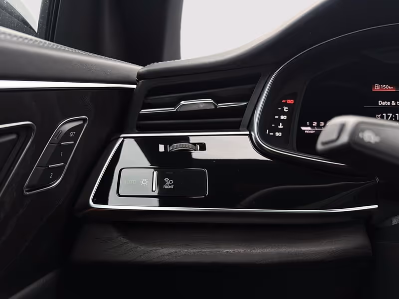 2023 Audi Q8 Technik