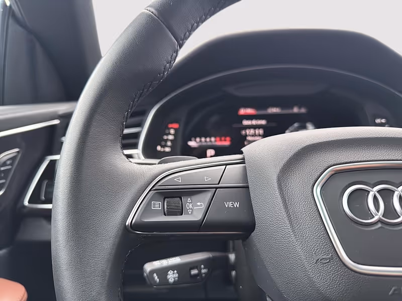 2023 Audi Q8 Technik