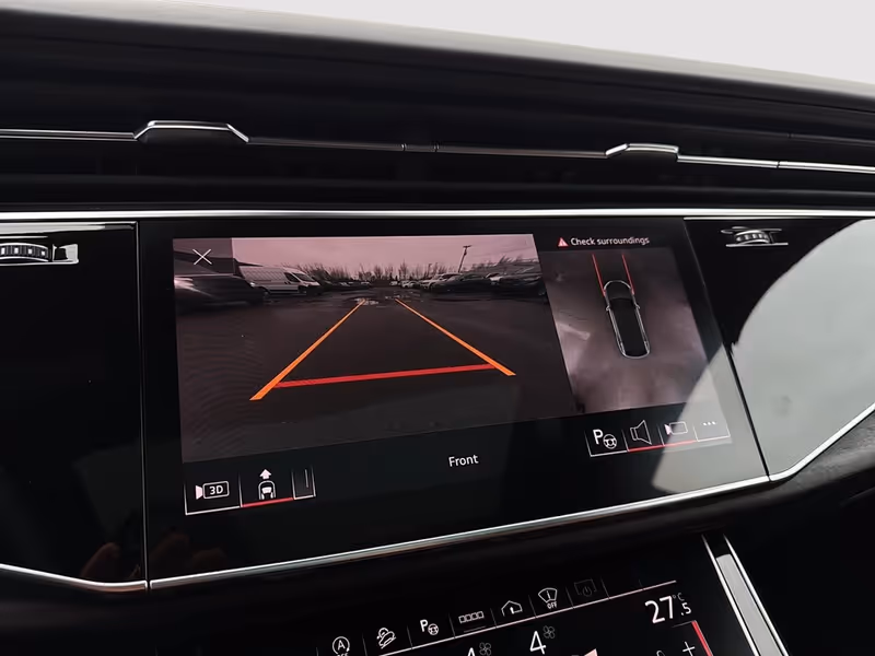 2023 Audi Q8 Technik