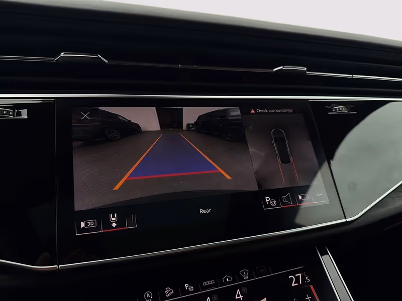 2023 Audi Q8 Technik