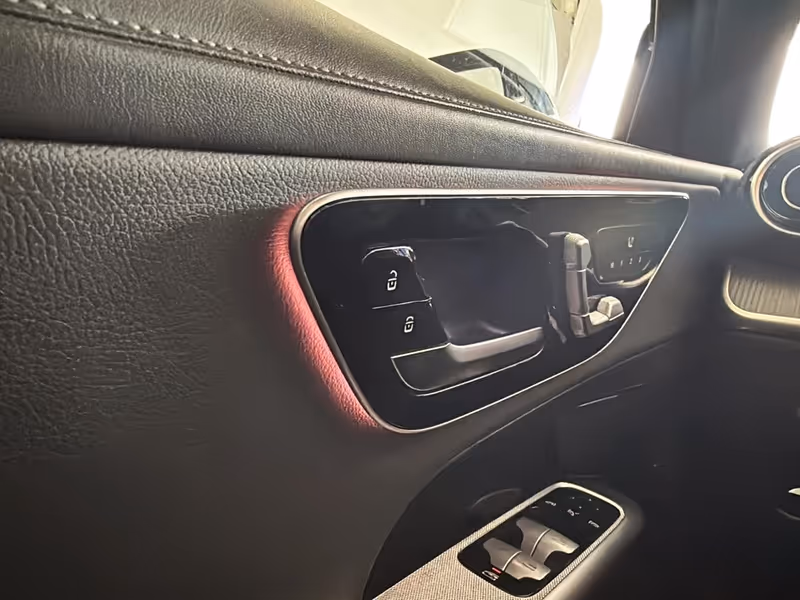 2023 Mercedes-Benz GLC GLC 300