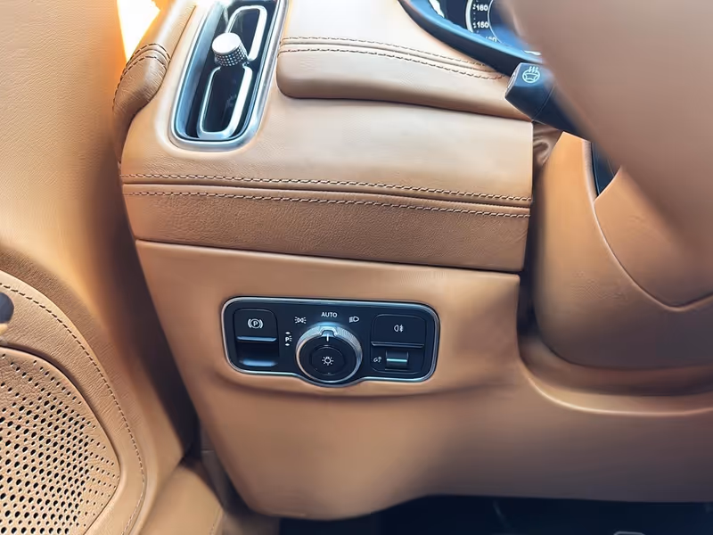 2021 Aston Martin DBX AWD