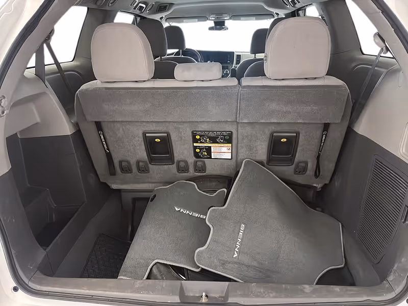 2020 Toyota Sienna CE