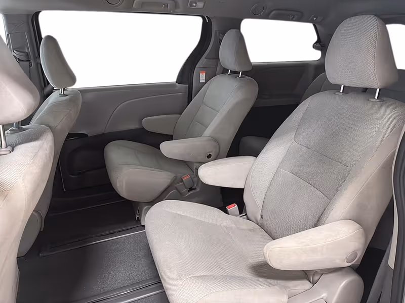 2020 Toyota Sienna CE