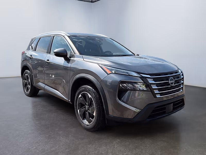 2025 Nissan Rogue SV Moonroof