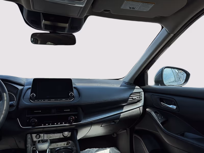 2025 Nissan Rogue SV Moonroof