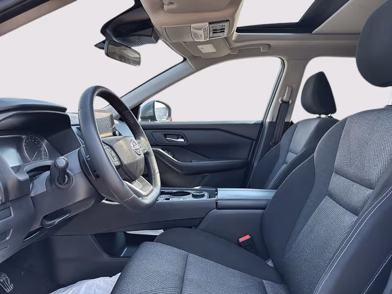 2025 Nissan Rogue SV Moonroof