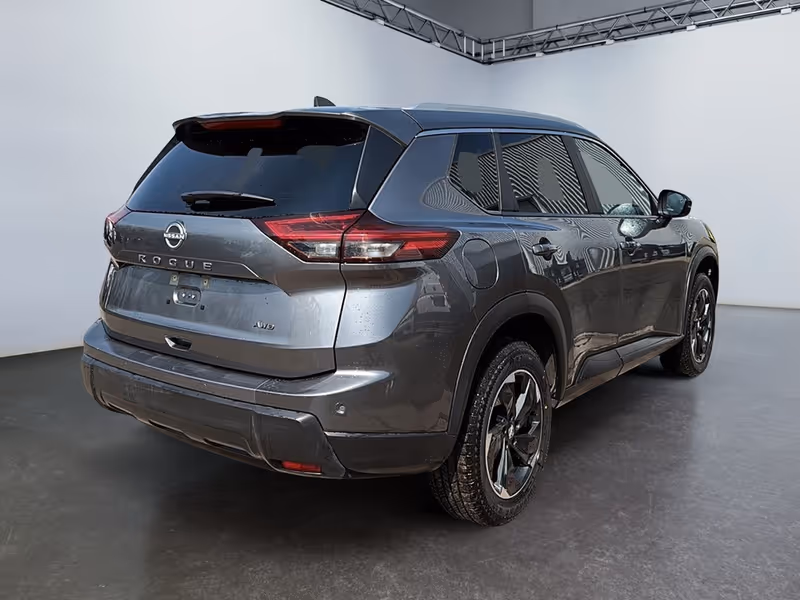 2025 Nissan Rogue SV Moonroof