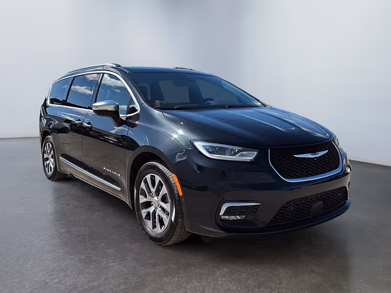 2023 Chrysler Pacifica Hybrid Pinnacle