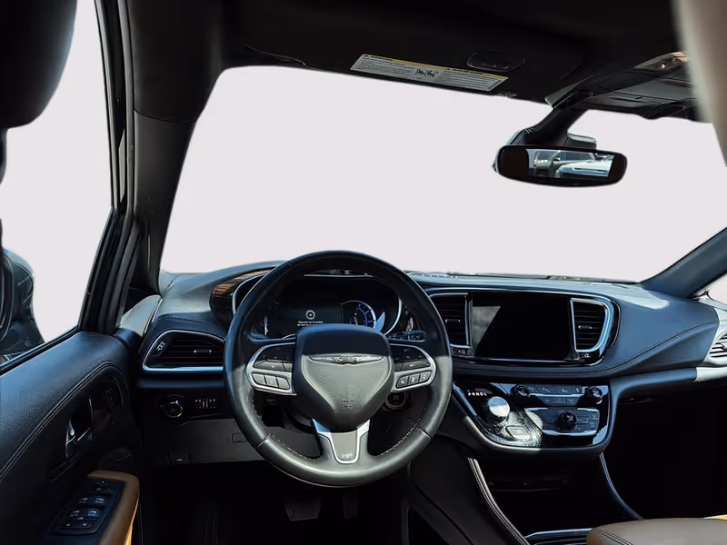 2023 Chrysler Pacifica Hybrid Pinnacle