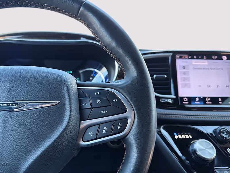 2023 Chrysler Pacifica Hybrid Pinnacle