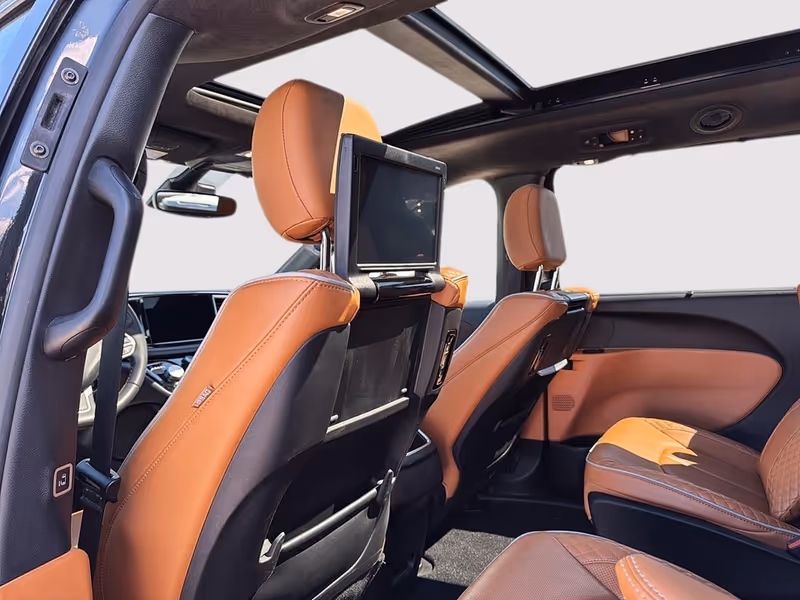 2023 Chrysler Pacifica Hybrid Pinnacle