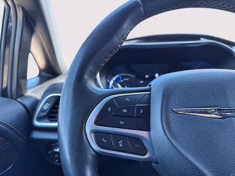 2023 Chrysler Pacifica Hybrid Pinnacle