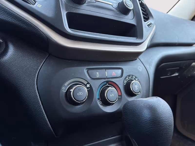 2014 Jeep Cherokee Sport