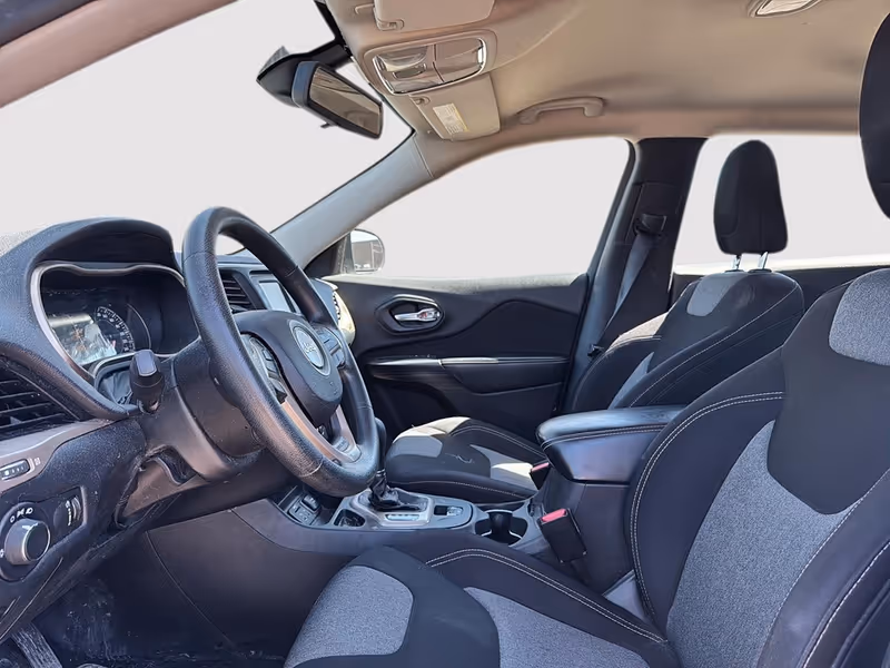 2014 Jeep Cherokee Sport